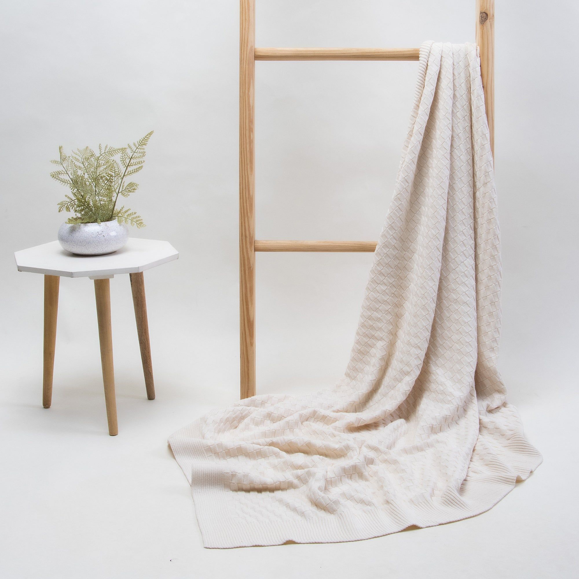 Cotton Knit Throw Blanket - Soft & Cozy Lightweight Knit Design